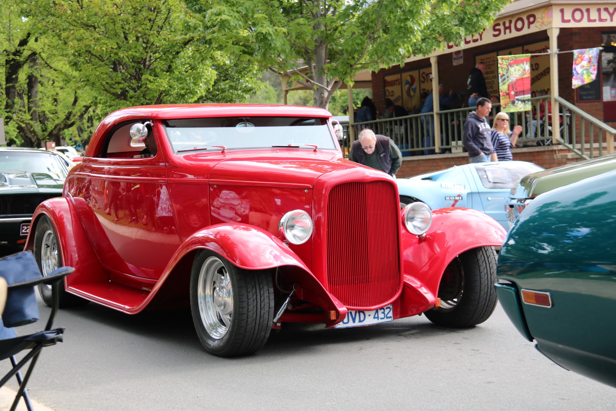 Bright Rod Run Red Hot Rod